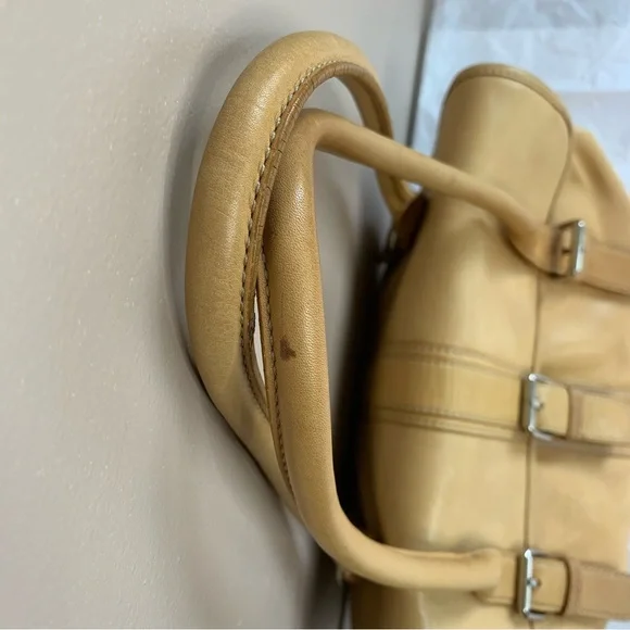Vintage Fossil Leather Shoulder Bag | Tan with Silvertone Hardware - Picture 13 of 16